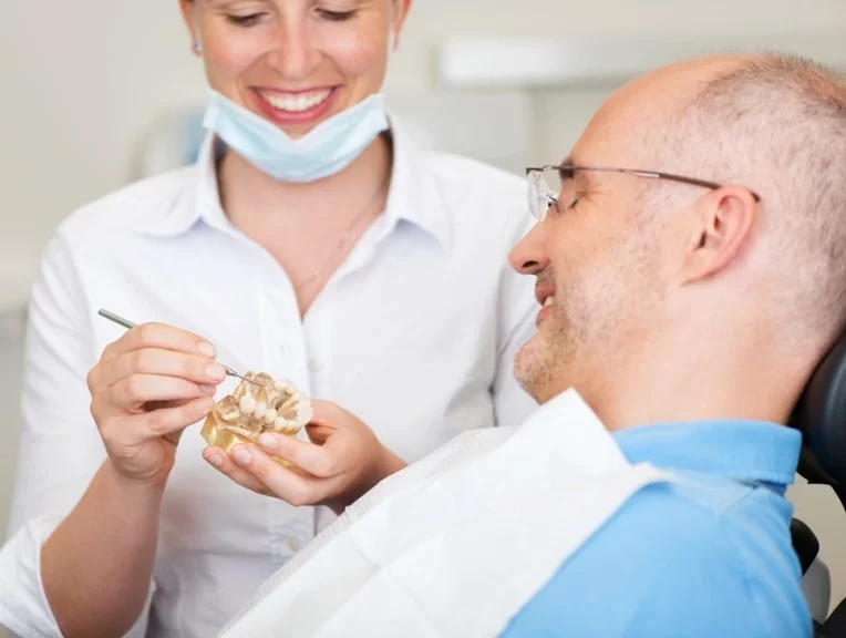 اگر پیچ ایمپلنت بیفتد چه کنیم؟
